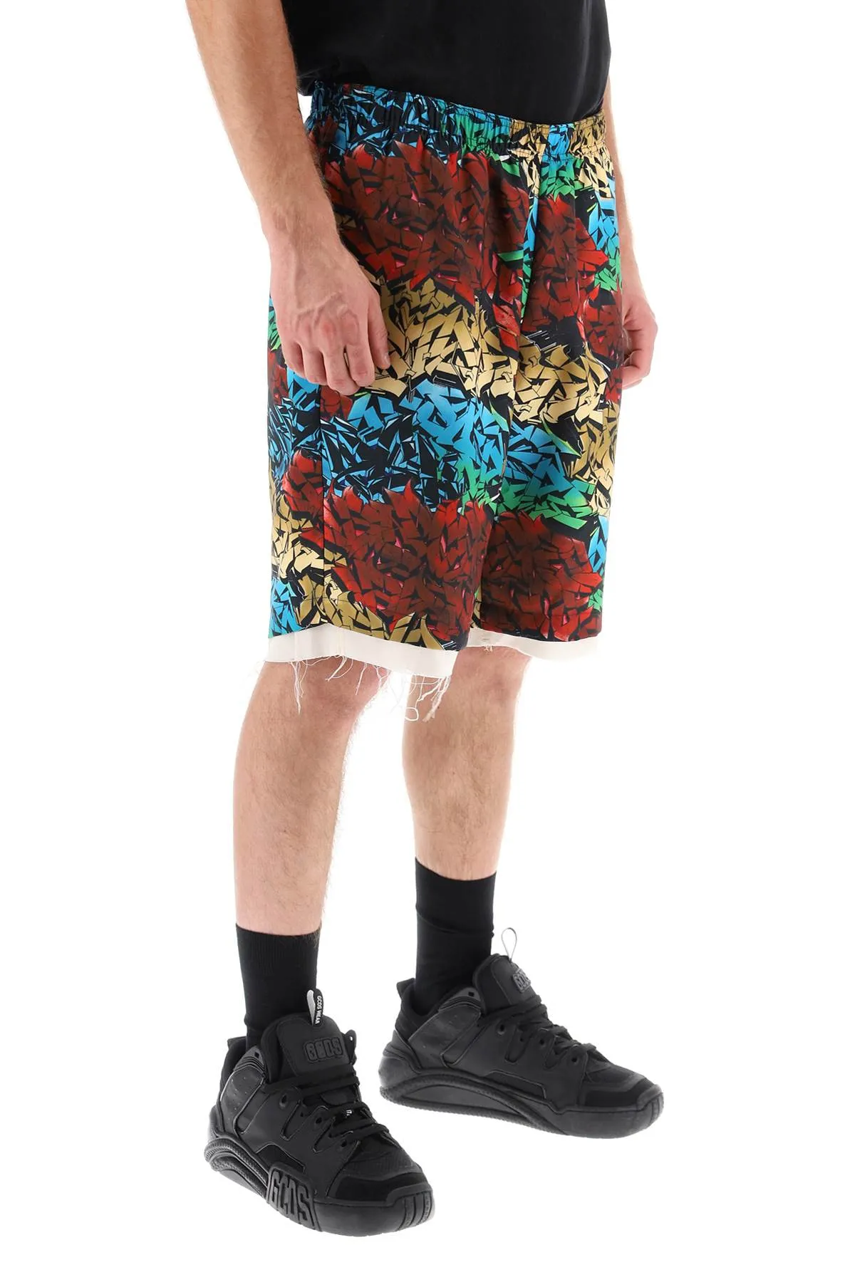 ALL-OVER GRAFFITI PRINT SHORTS