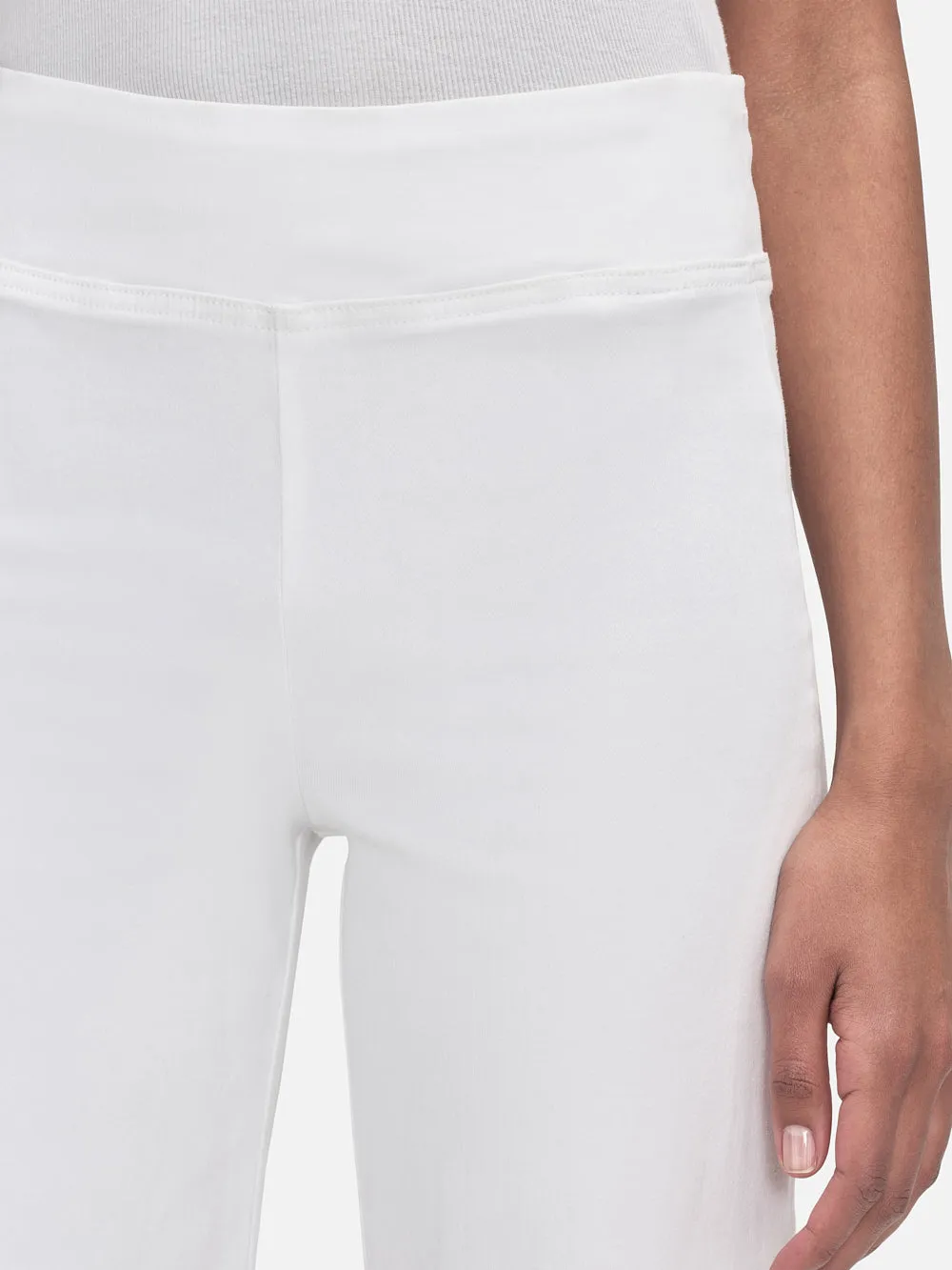 The Jetset Wide Crop -- White